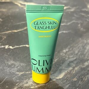 Olivia M Glass Skin Tanghulu Cleansing Foam - Shine Muscat & Heartleaf